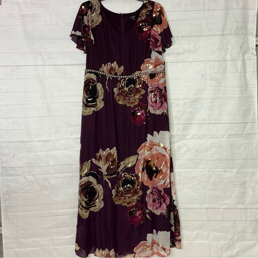 NWT SLNY Burgundy Floral Semi/Formal Maxi Dress